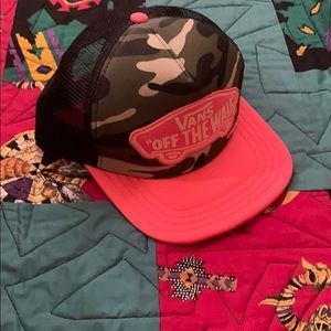 Camo vans trucker hat